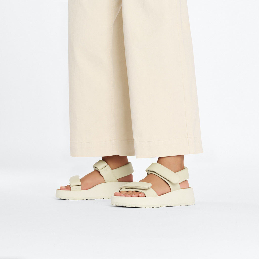 Theda Natural Leather